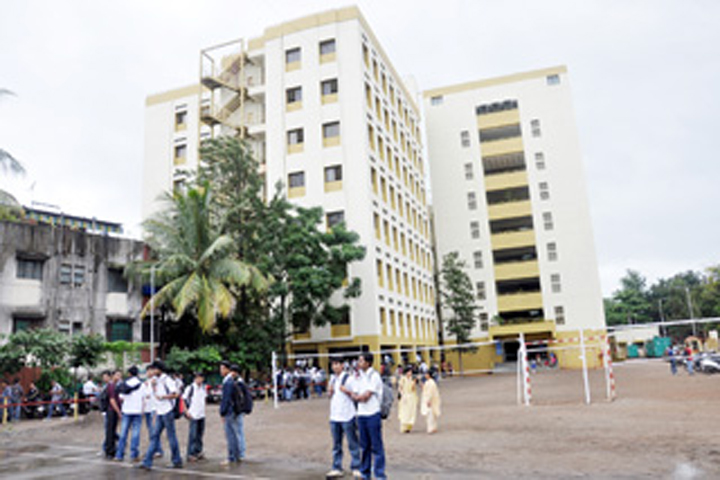 https://cache.careers360.mobi/media/colleges/social-media/media-gallery/14145/2020/1/30/College Building View of Kaveri College of Arts Science and Commerce Pune_Campus-View.jpg